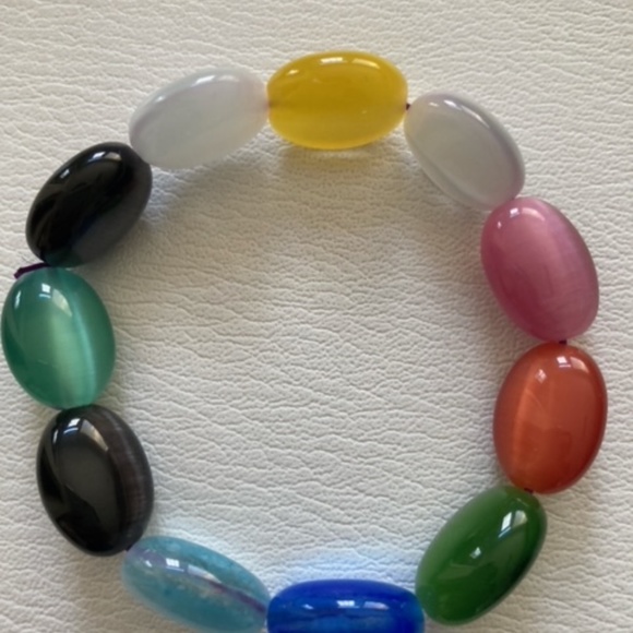 Opal Bracelet- various colours -very pretty - Picture 2 of 2